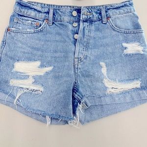 &Denim blue denim shorts distressed size 4